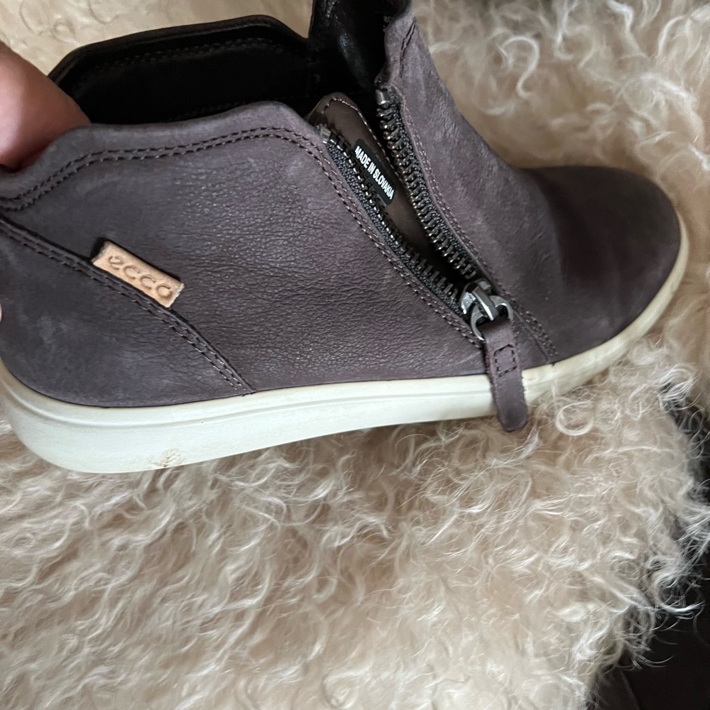Ecco Women’s Soft 7 Mid Sneaker Brown Suede Boots - Picture 3 of 5
